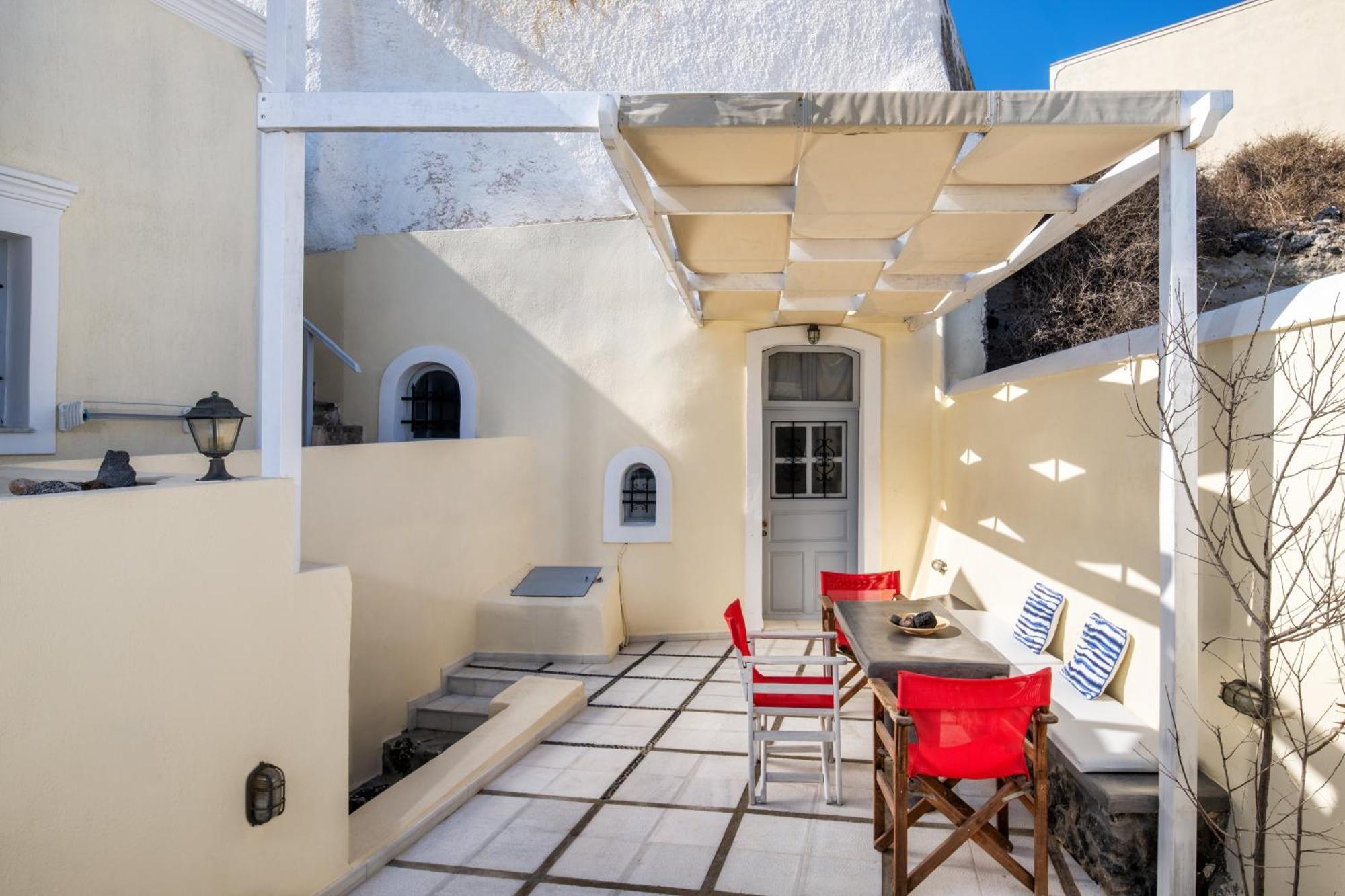 Апартаменты Day One Fira Mansion Экстерьер фото